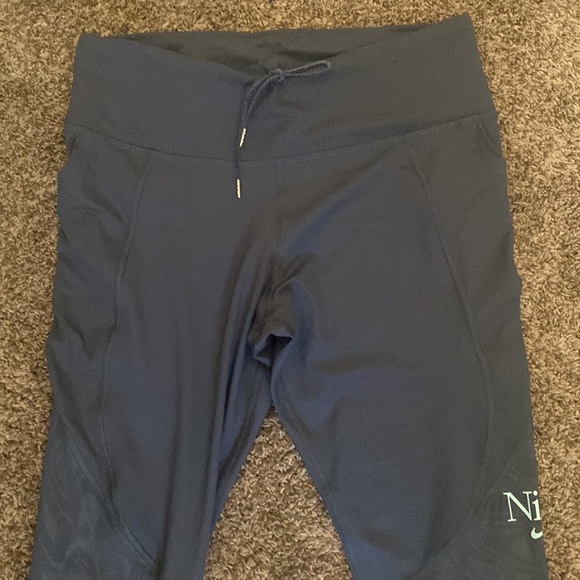 Nike Dri-Fit Nike Fast Tight Fit NWT Mid Rise7/8 LengthRunning Size L - Picture 2 of 8